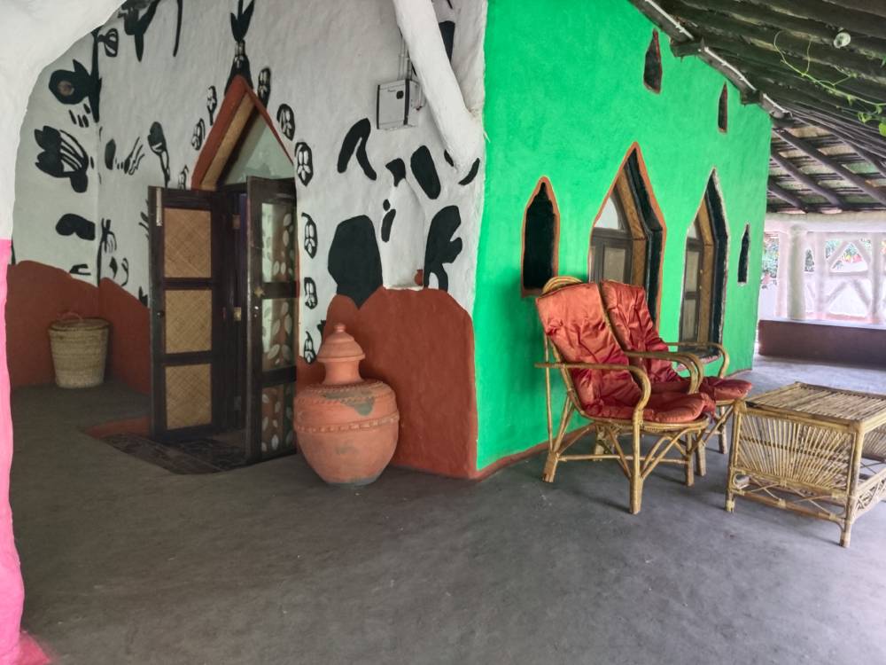 Premium-Mud-Cottage-11