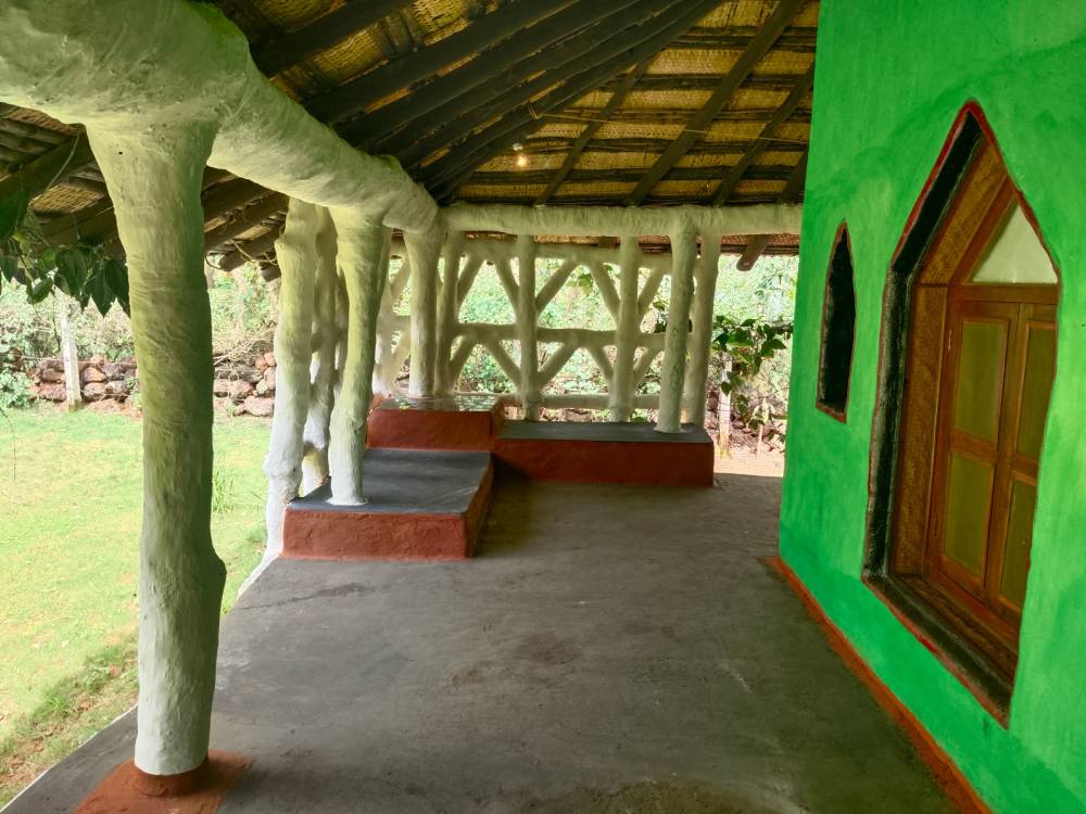 Premium-Mud-Cottage-3