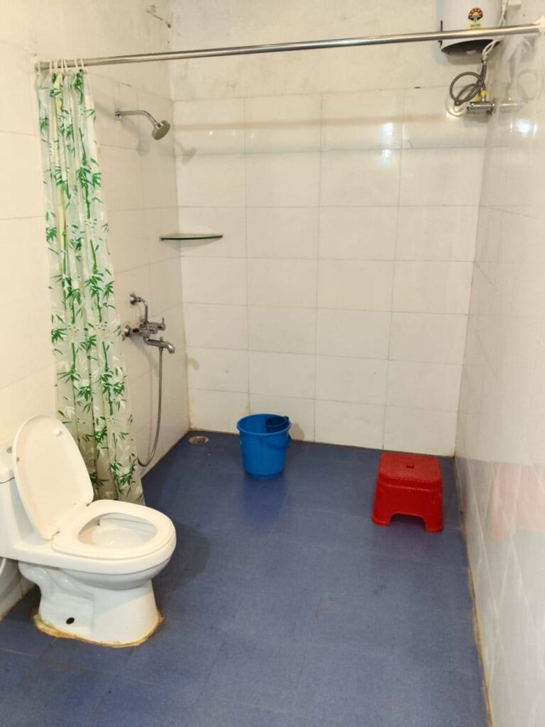 Standard-Room-5